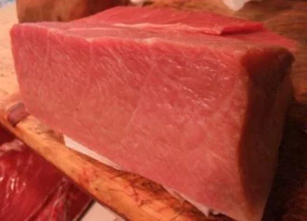 高知産・長崎産　養殖本鮪　生中トロ / Farmed Bluefin Tuna CHUTORO